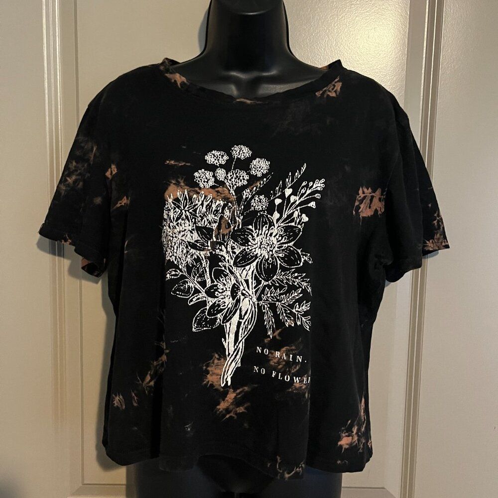 Women's 1XL Floral Crop - Picture 2 of 6